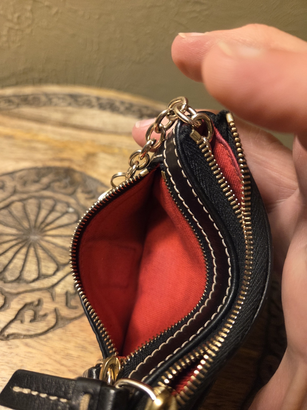 Dooney & Bourke Black Leather Zip Coin Pouch w/ keychain inside. - Picture 9 of 11